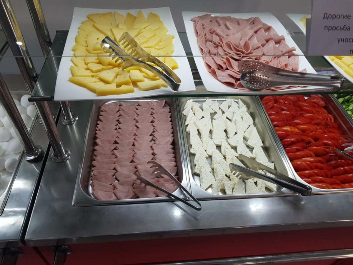 Ujvara Hotel Golem  Zewnętrze zdjęcie
